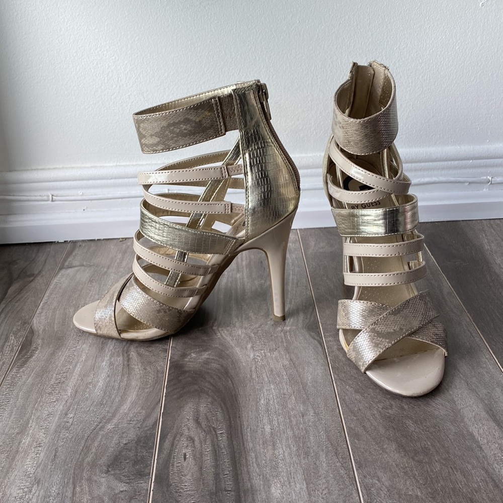 Women’s G by Guess zippered heels - Picture 5 of 12